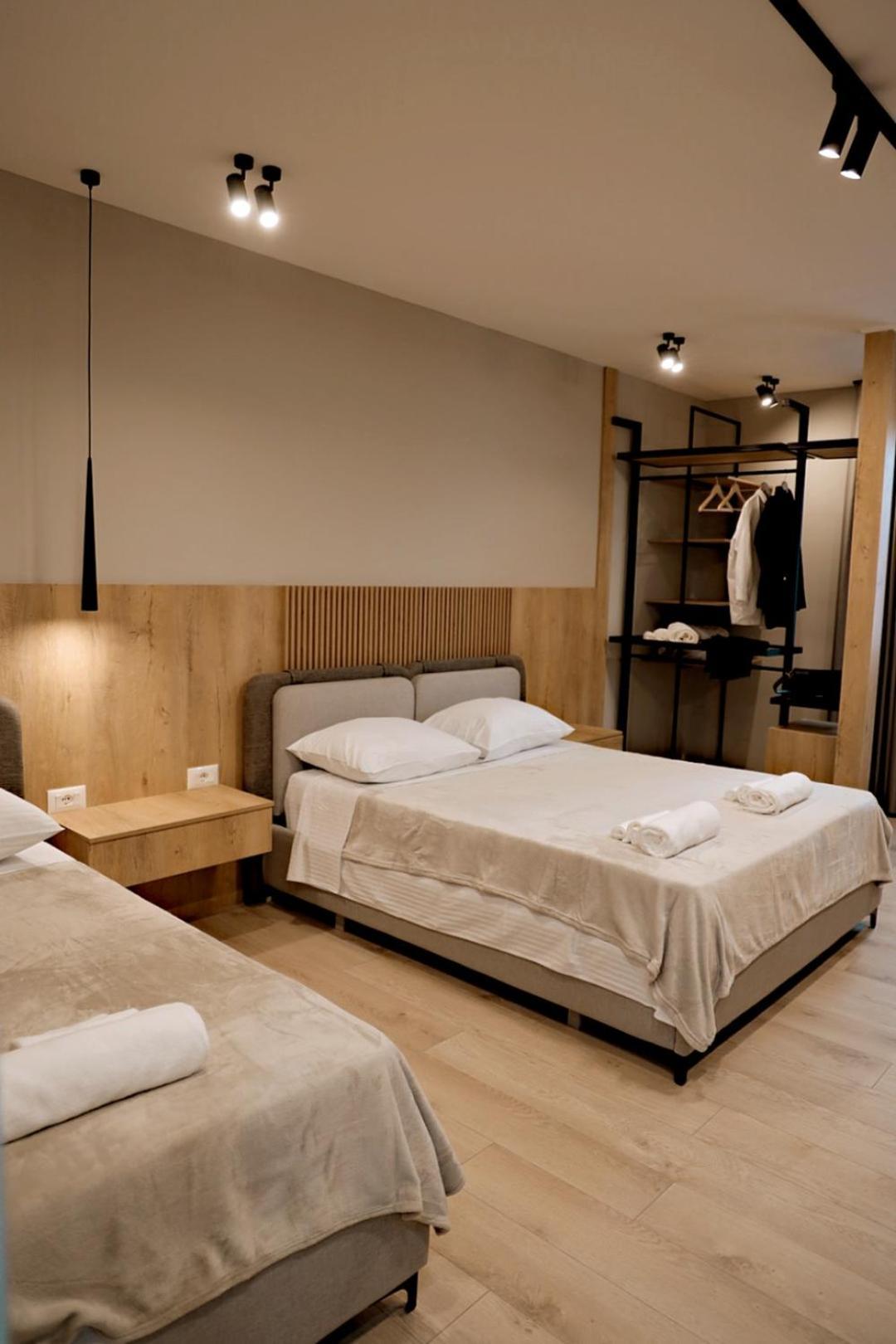 Sol Hotel Shkodër Екстериор снимка
