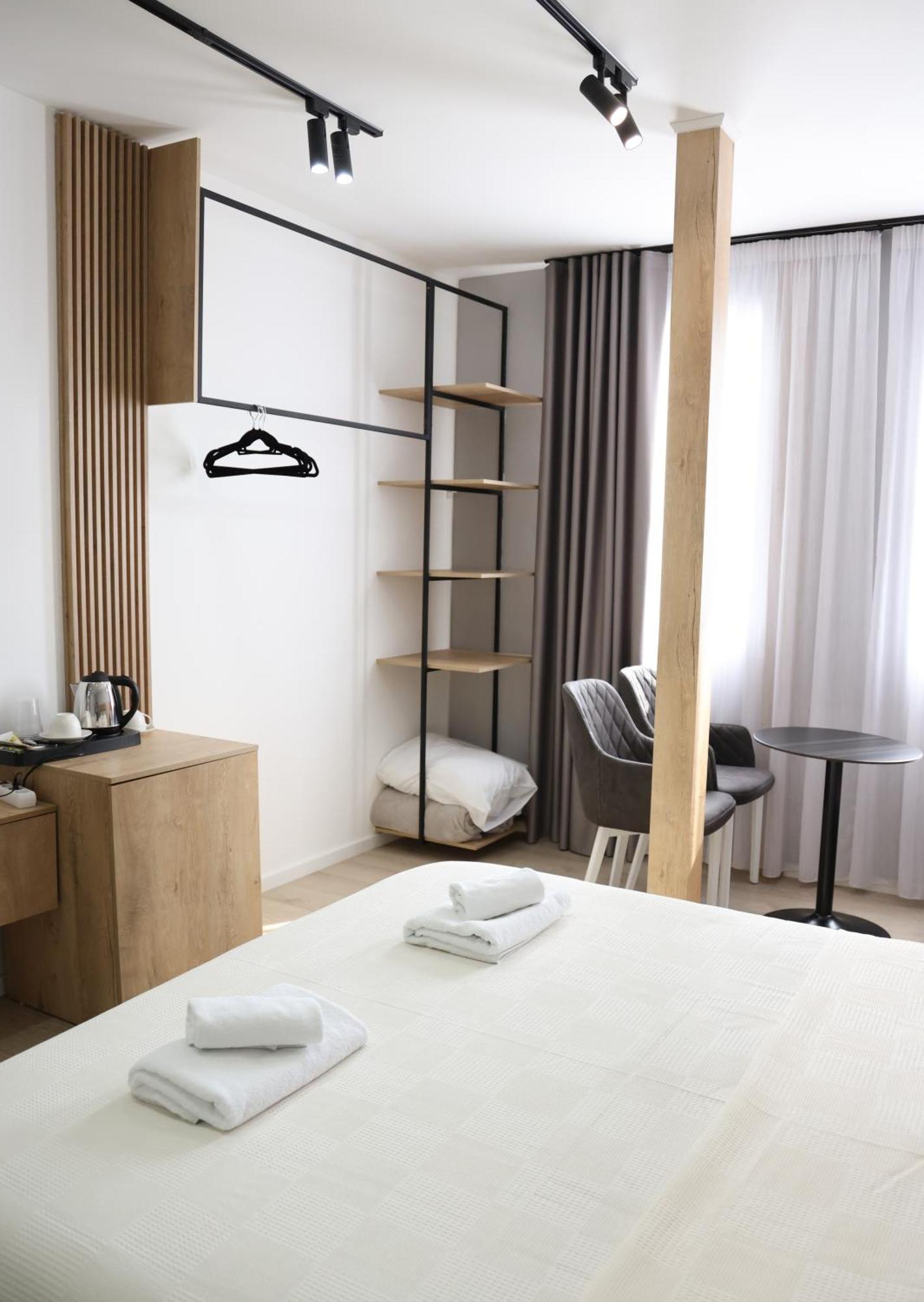 Sol Hotel Shkodër Екстериор снимка