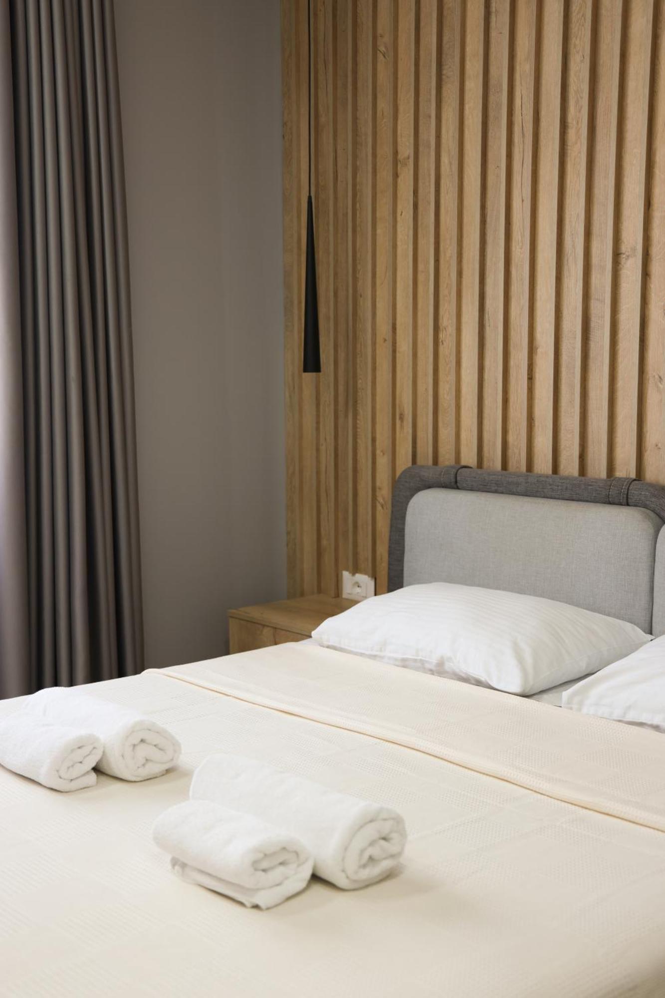 Sol Hotel Shkodër Екстериор снимка